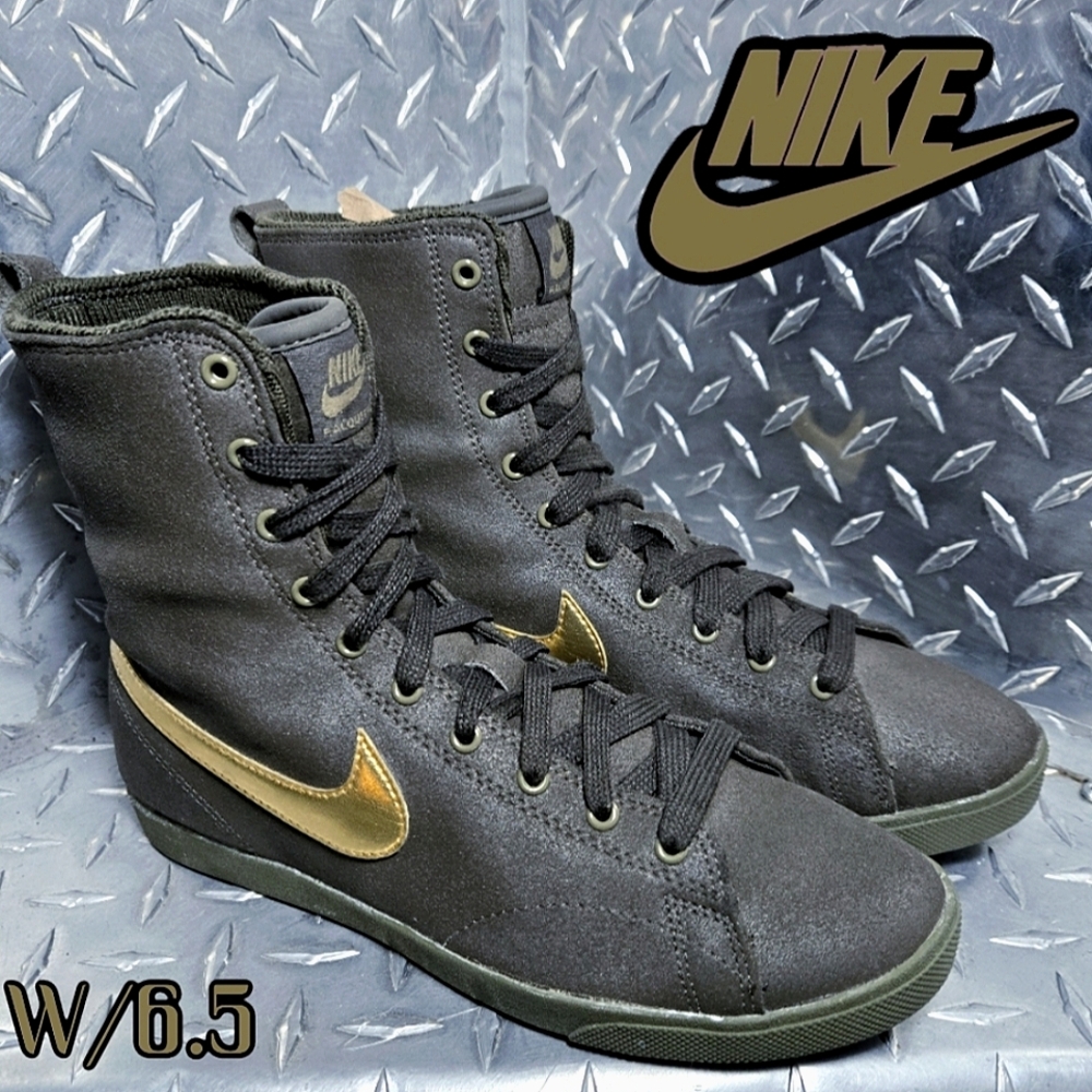 Nike Racquette Hi Top Sneakers